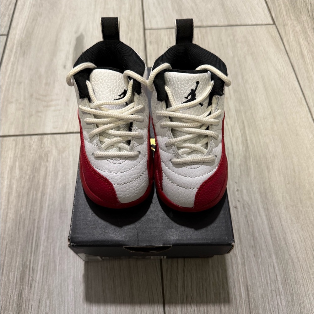 Jordan Retro 12 - Picture 3 of 7